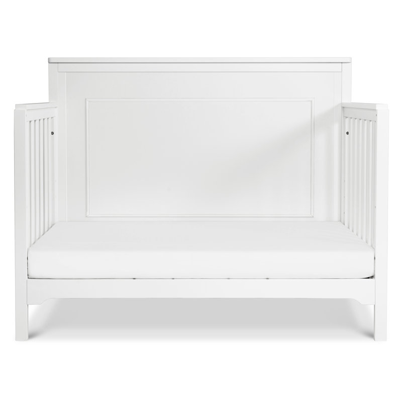 Carter's by DaVinci Dakota Convertible Standard Nursery Furniture Set